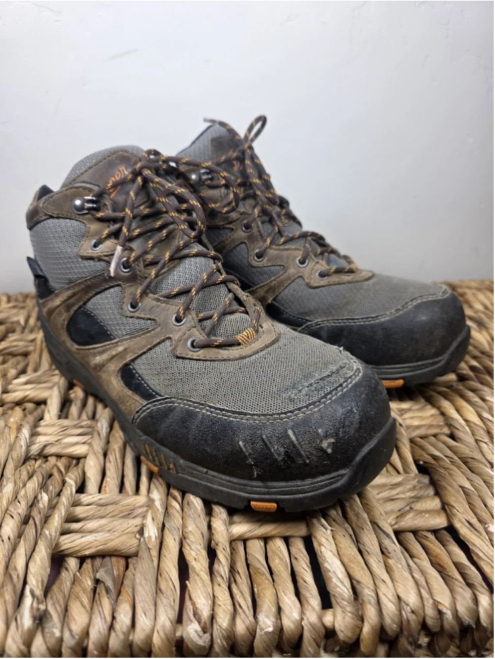 Danner Springfield 12242 Mens 9.5 D Composite Toe Waterproof Work Boots - Read